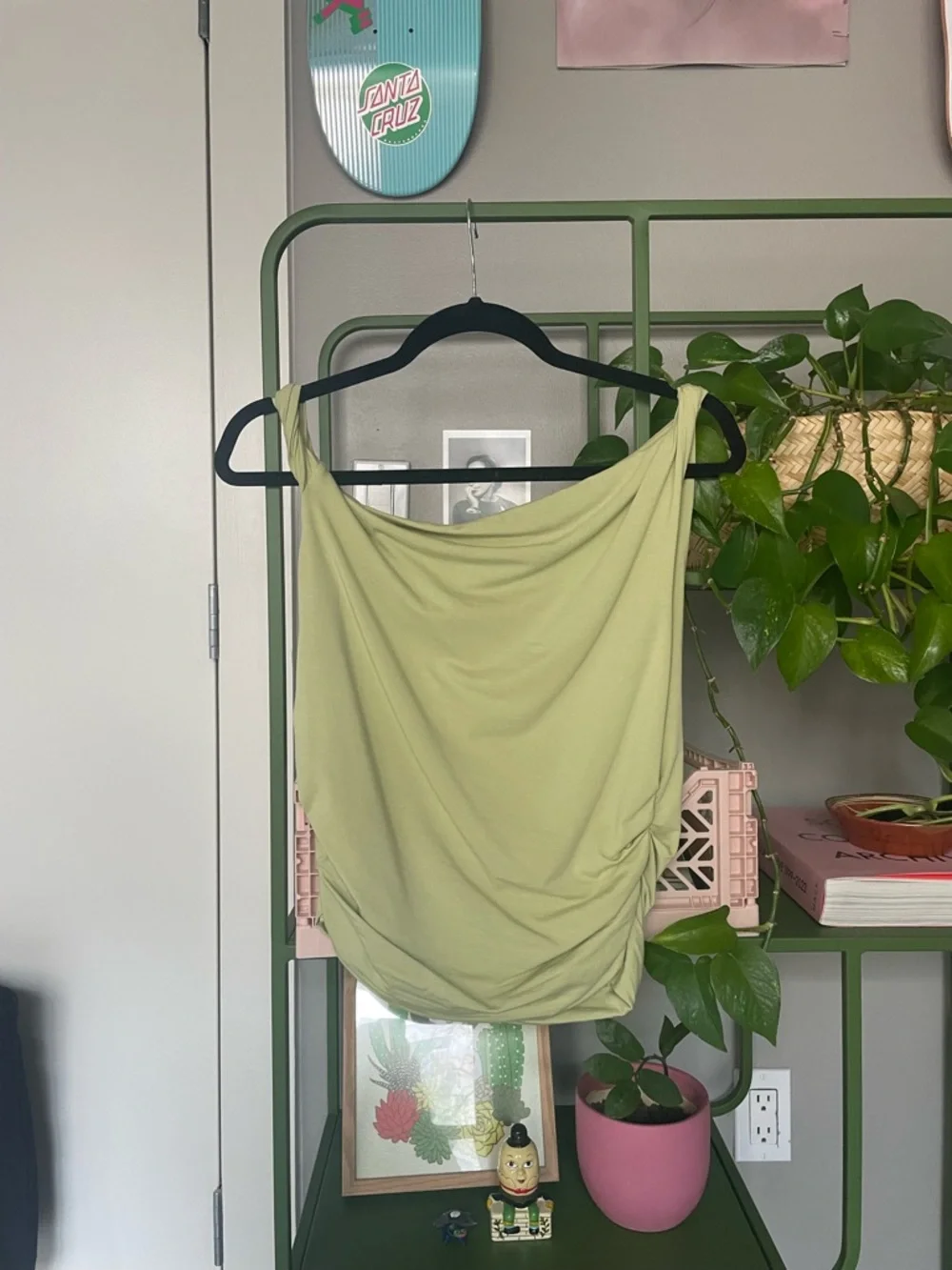 A&F Asymmetrical Twist Top - Pale Green - Picture 6 of 7